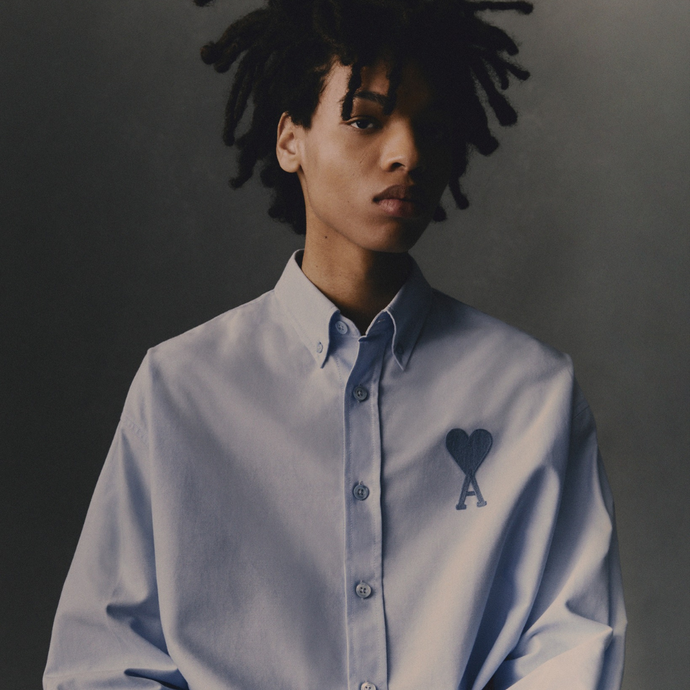 Ontdek Ami Paris blouses online bij Marjon Snieders