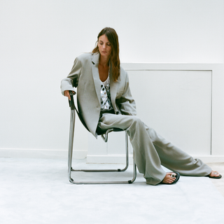Ontdek IRO blazers online bij Marjon Snieders