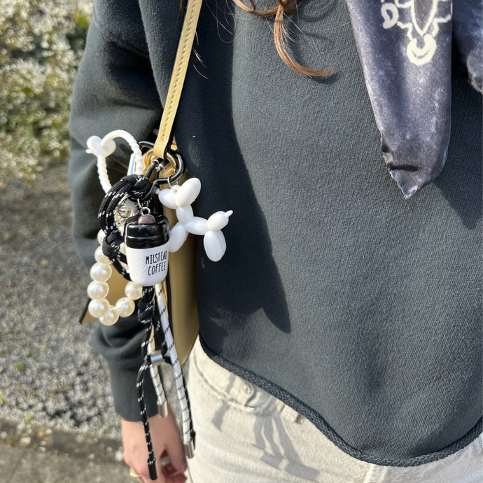 Ontdek Shouia accessoires online bij Marjon Snieders