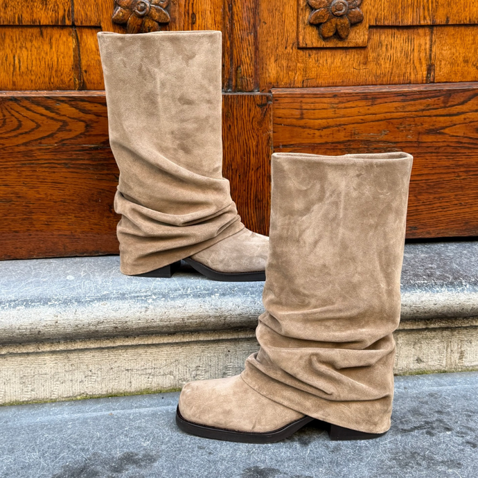 Ontdek Toral laarzen en slouchy boots bij Marjon Snieders