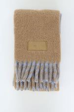 Ami Paris shawl Alp Et Mo USF676.AW0009 camel/ciel