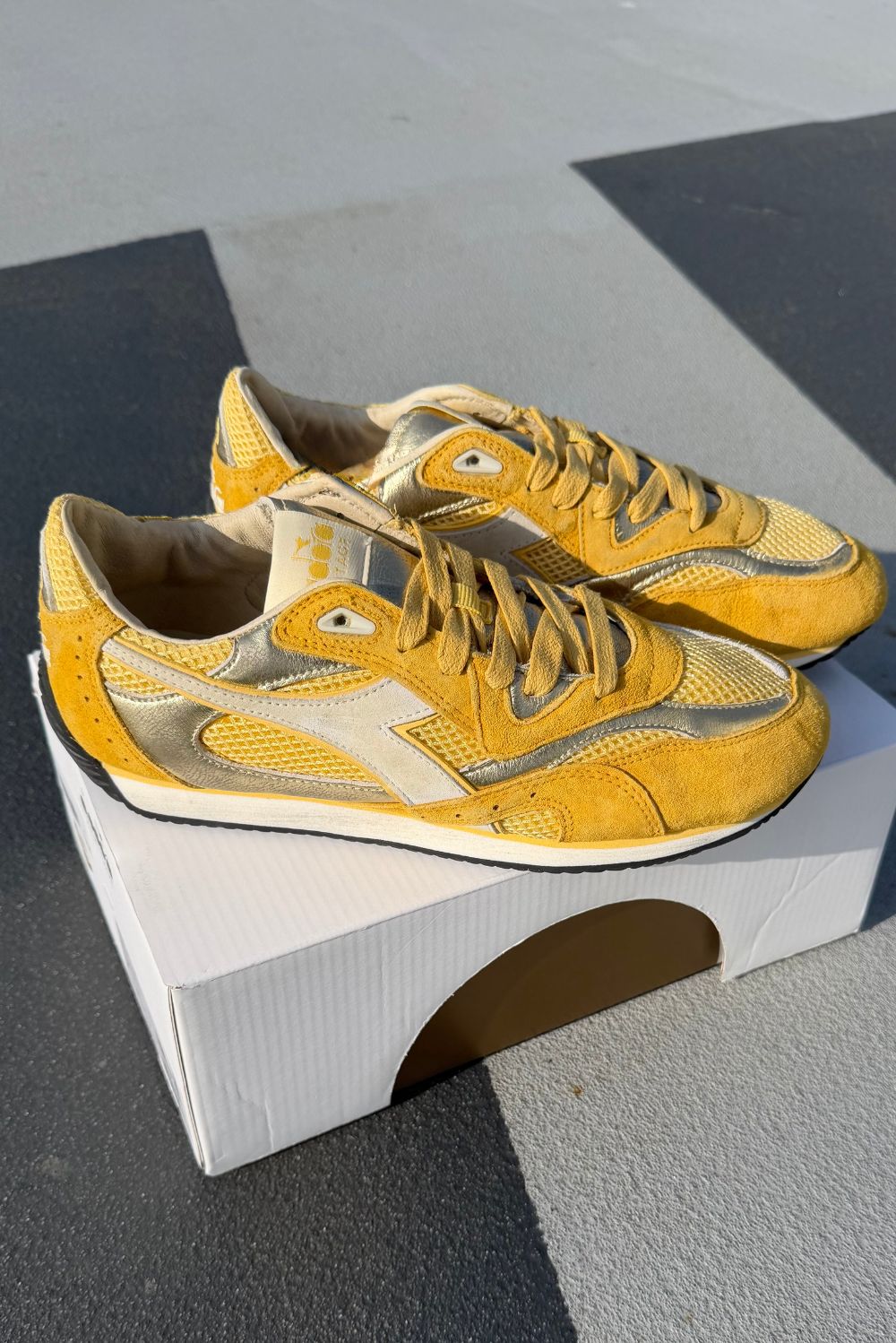 Diadora Heritage Equipe Revenge sneakers in yellow leather