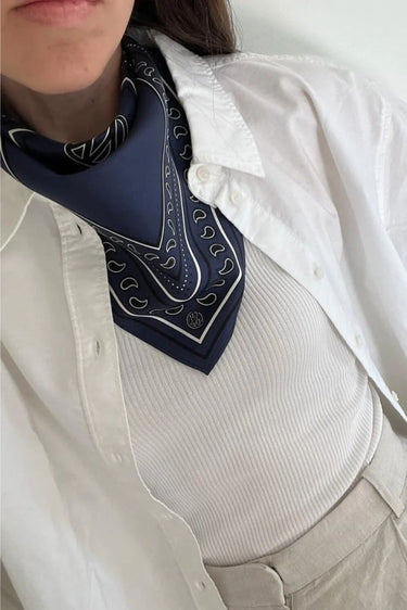 Lescarf shawl Paisley PN50 navy 50cm