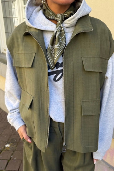 Margaux Lonnberg vest Gilma khaki