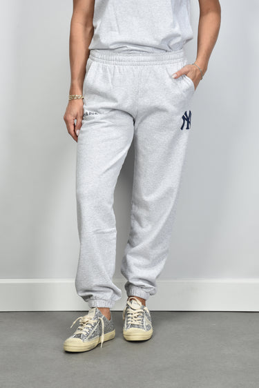 Sporty & Rich broek Heritage Yankees Serif PA036610300GY03 heather gray