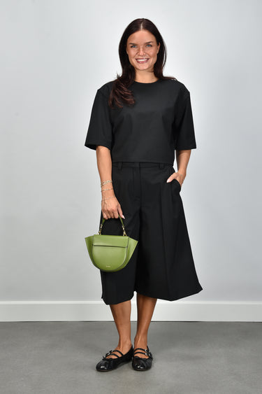 The Latest short E-Dakota TLWE3120W0206ABTP black
