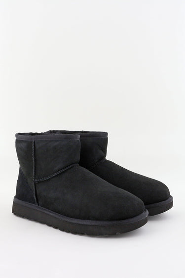 UGG enkellaarsjes Classic Mini II 1016222 black