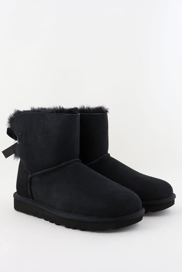 UGG enkellaarsjes Mini Bailey Bow II 1016501 black