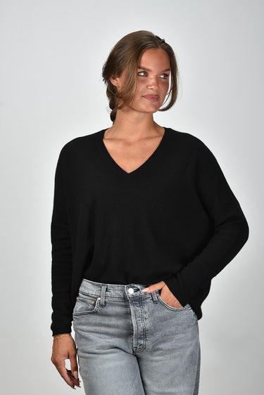 Les Tricots de Lea trui Monjakoe 37049 noir