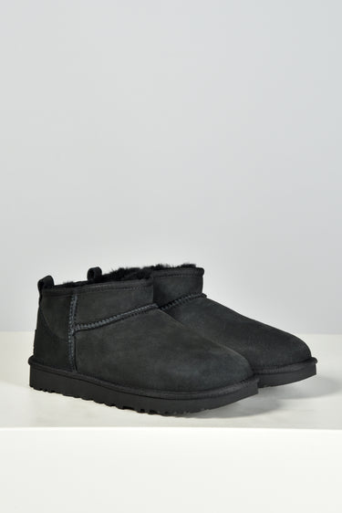UGG enkellaarsjes Classic Ultra Mini 1116109 black